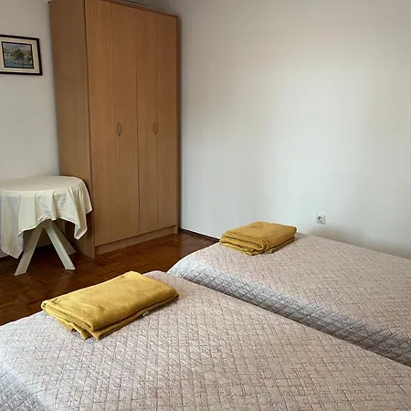 Apartment Kata 公寓 *